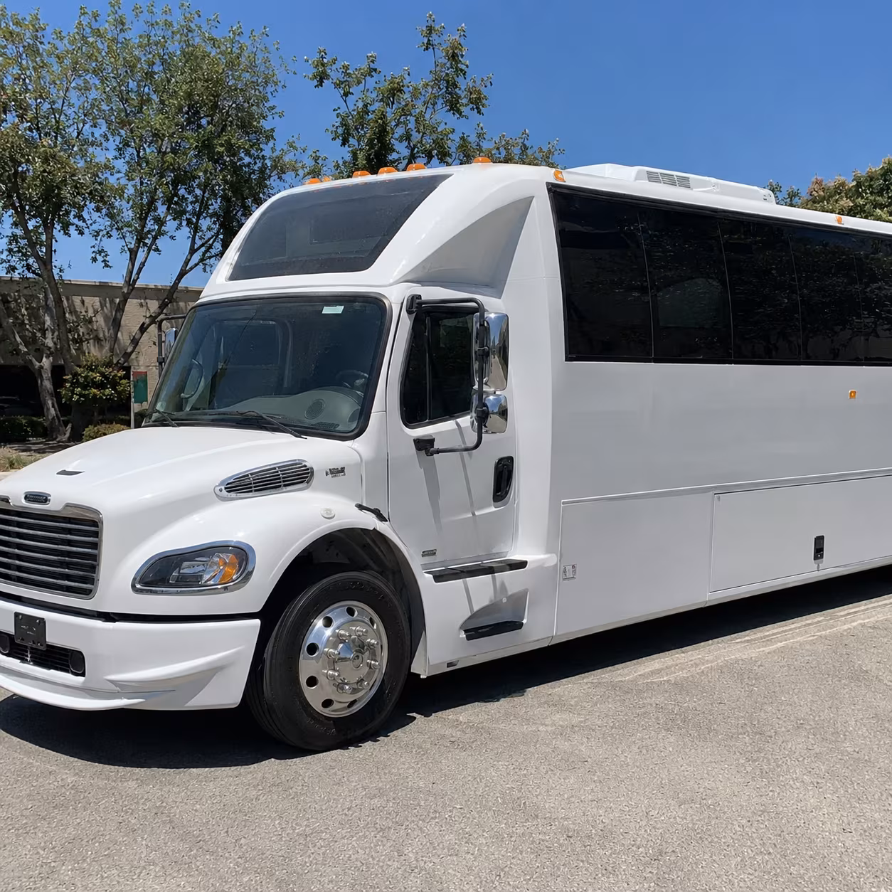 25 Passenger Party Bus