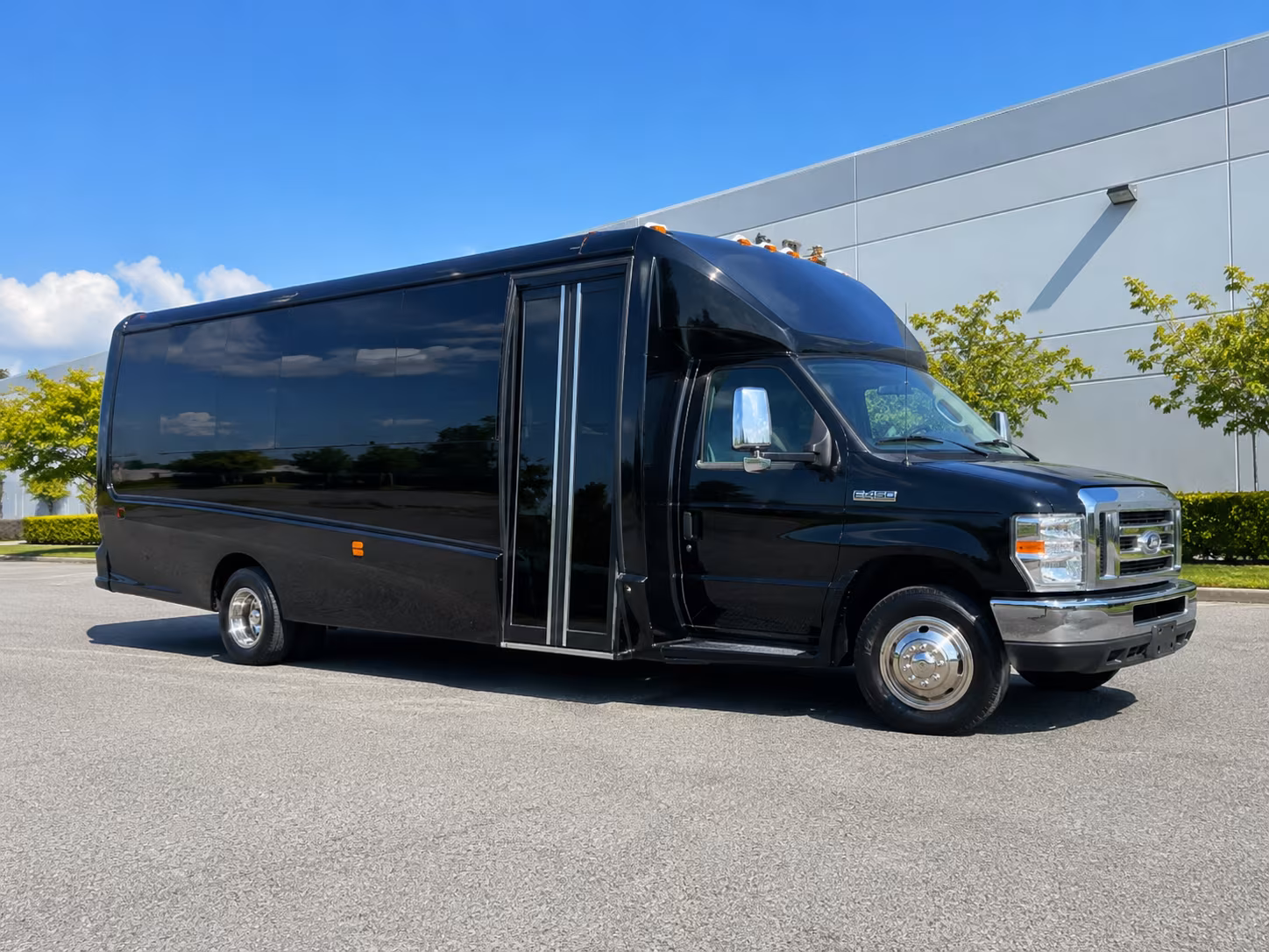 Detroit Bachelor & Bachelorette Transportation