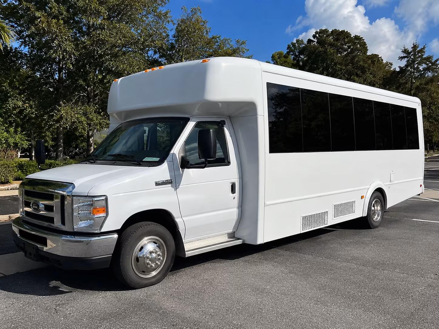 Detroit Bachelor & Bachelorette Transportation group transportation
