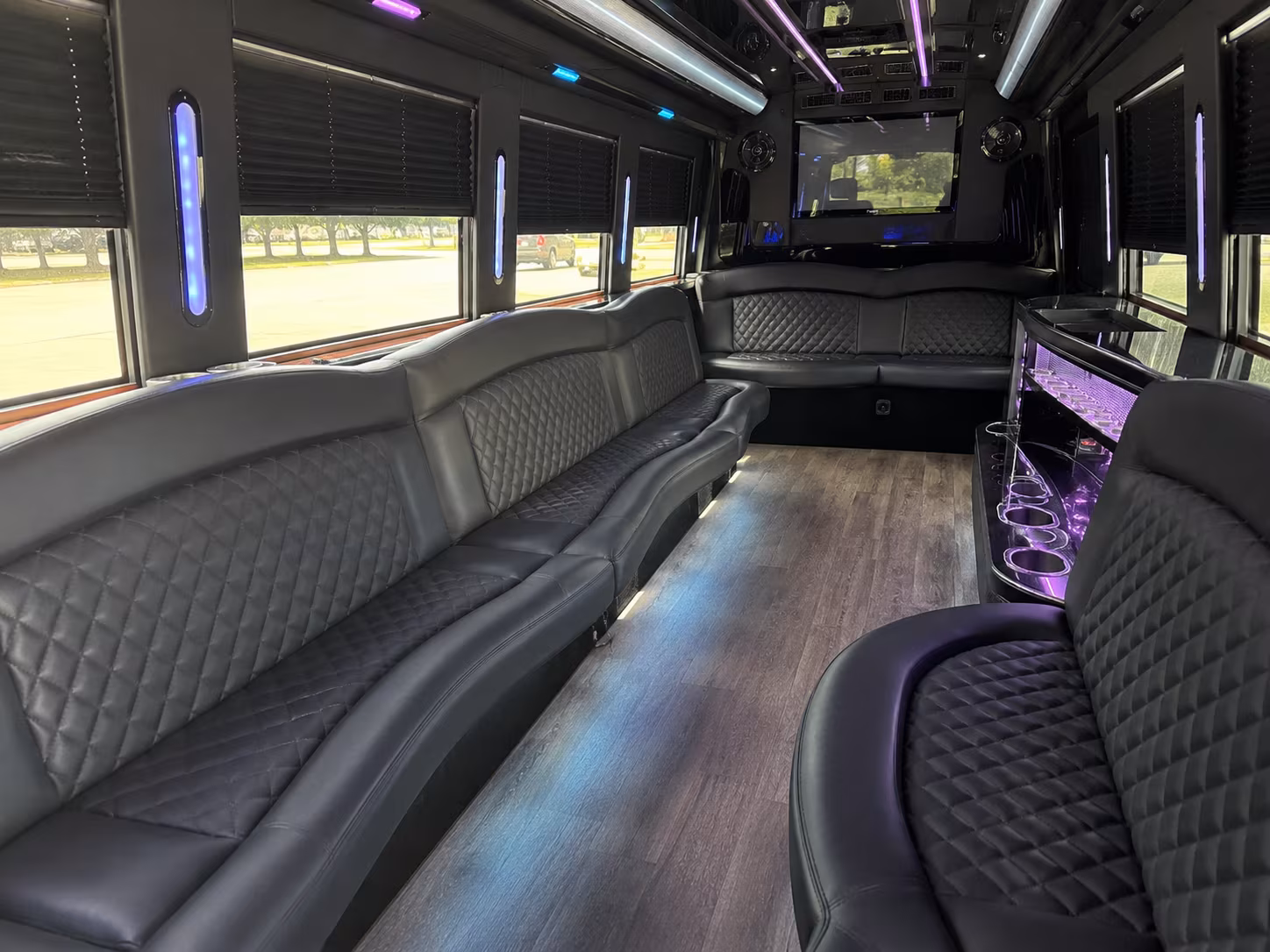 Detroit Birthday, Sweet 16, & Quinceañera Transportation pickup coordination