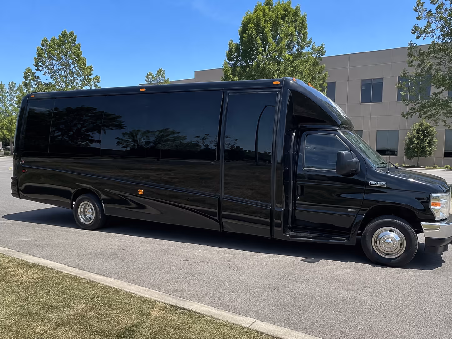 Detroit Birthday, Sweet 16, & Quinceañera Transportation party bus exterior
