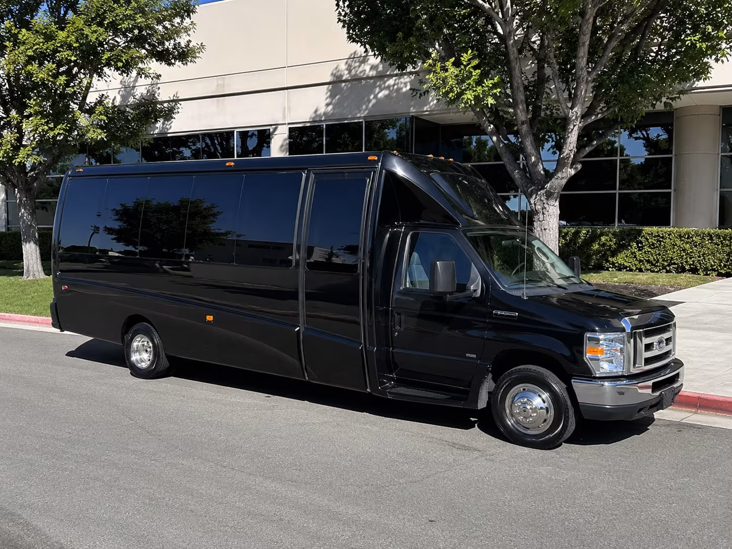 Detroit Prom & Homecoming Transportation party bus exterior