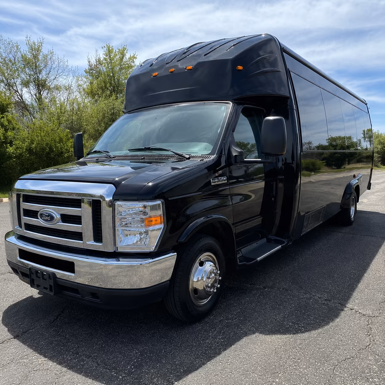 Detroit Winery Tour & Pub Crawl Transportation route planning