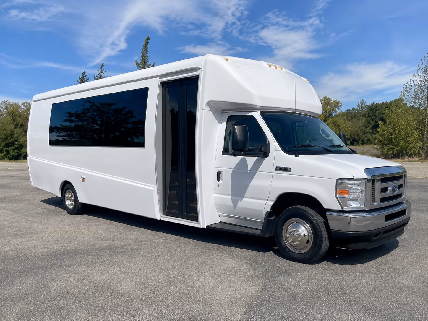 Taylor Birthday, Sweet 16, & Quinceañera Party Bus Rentals