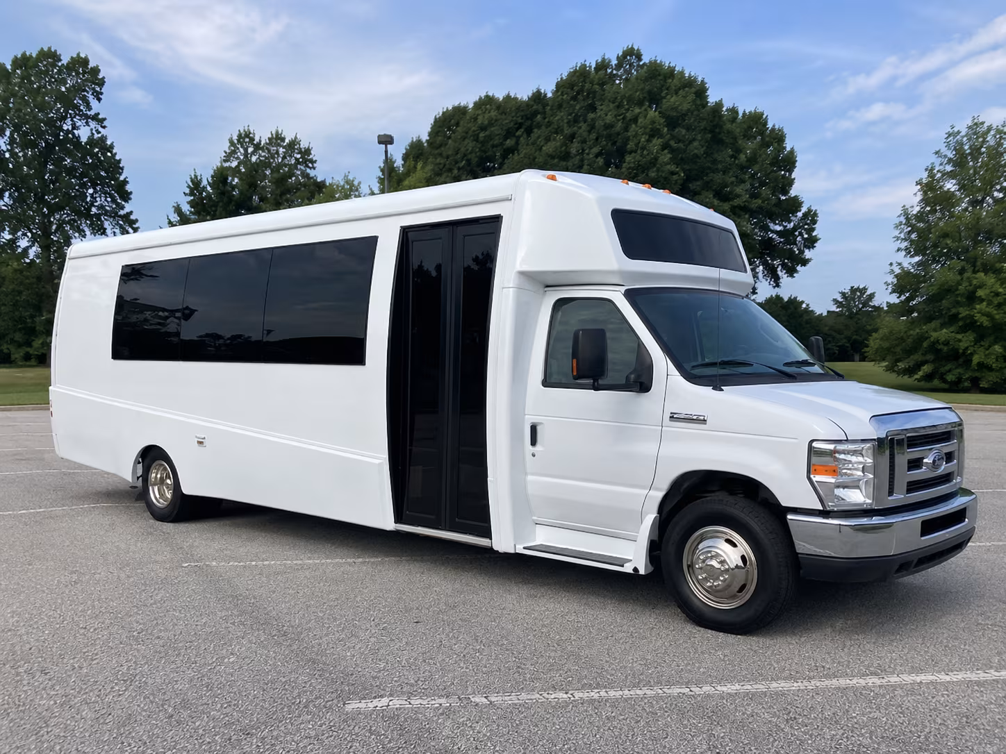 Warren Birthday, Sweet 16, & Quinceañera Party Bus Rentals