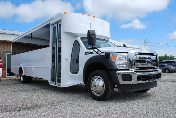 Farmington Hills 18 Passenger Limo Bus